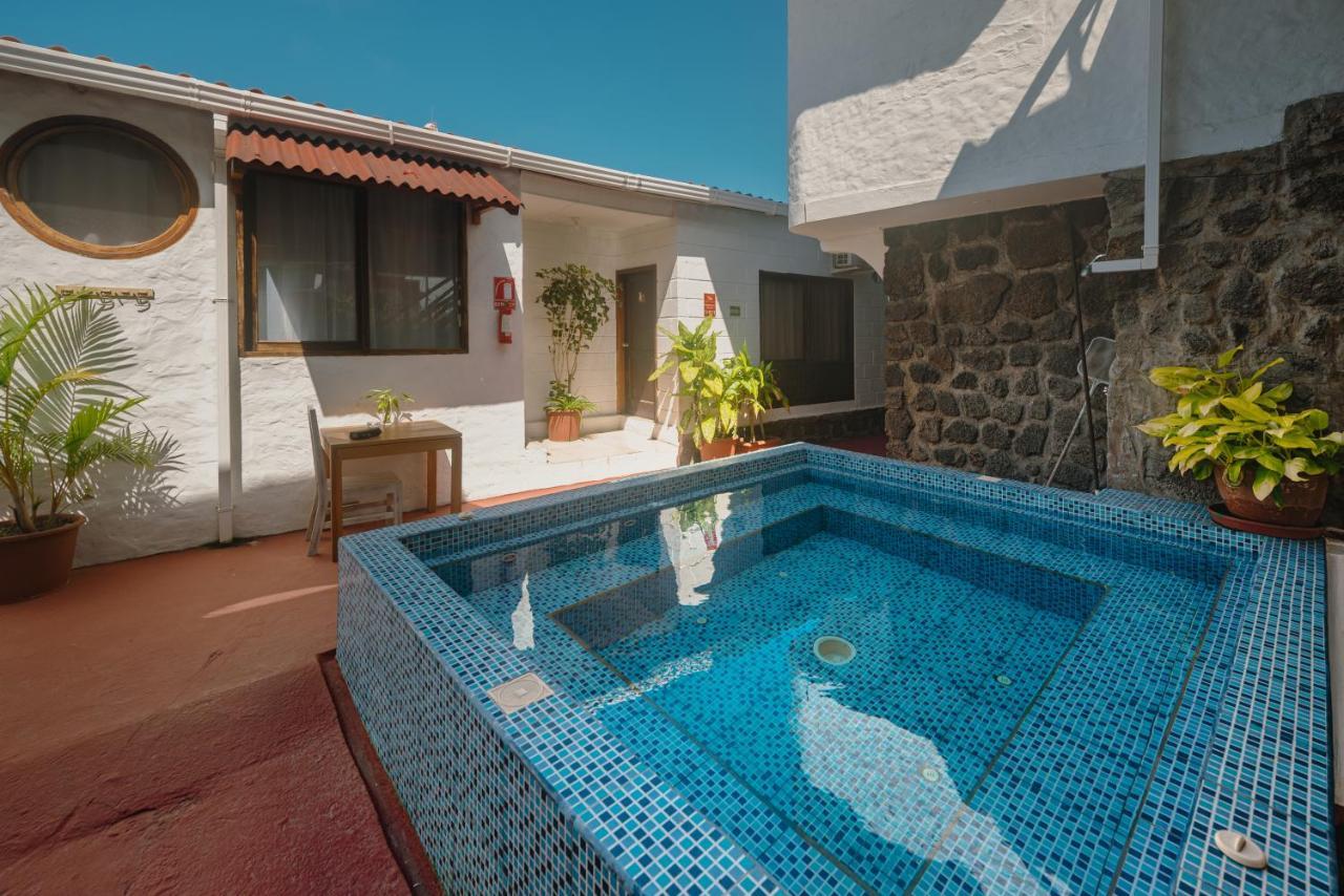Hostal North Seymour Puerto Ayora  Luaran gambar
