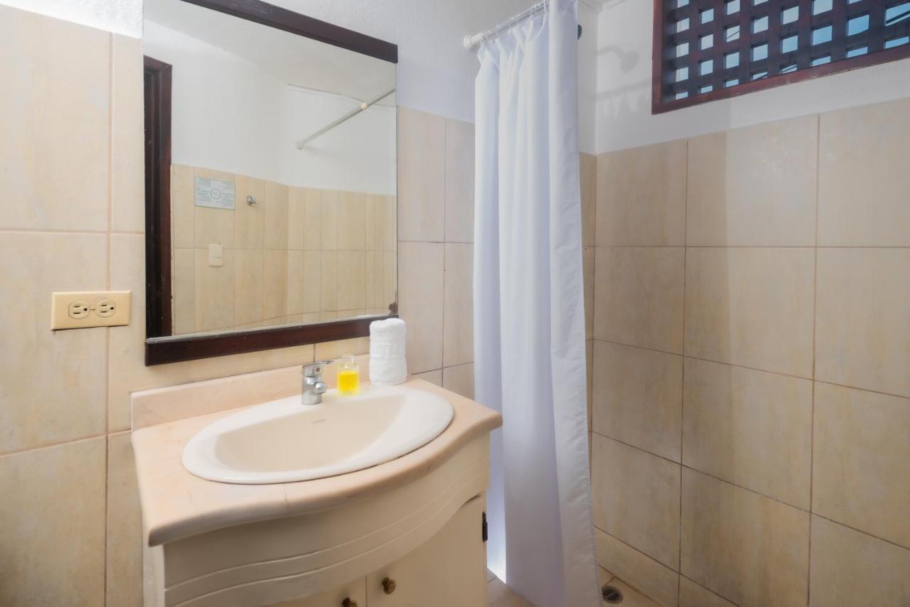 Hostal North Seymour Puerto Ayora  Luaran gambar