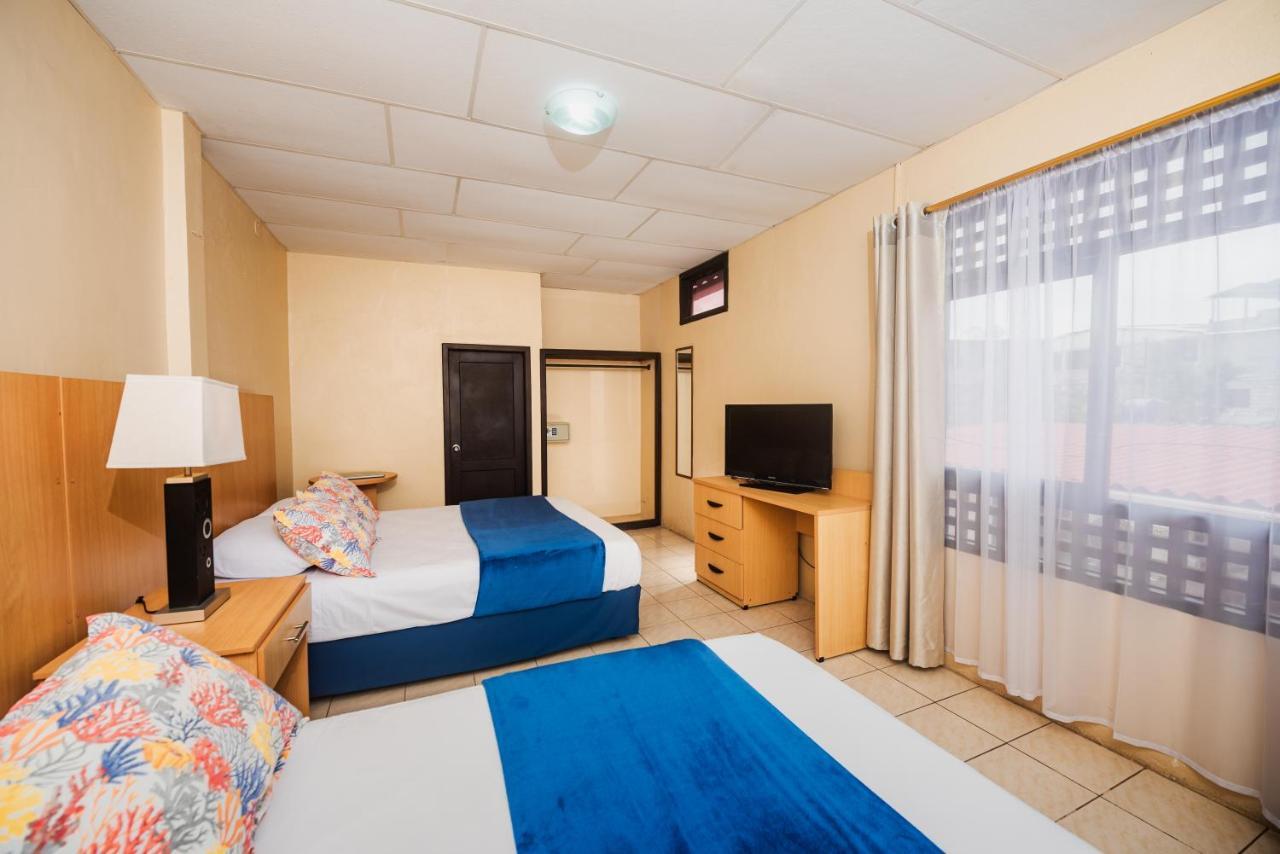 Hostal North Seymour Puerto Ayora  Luaran gambar